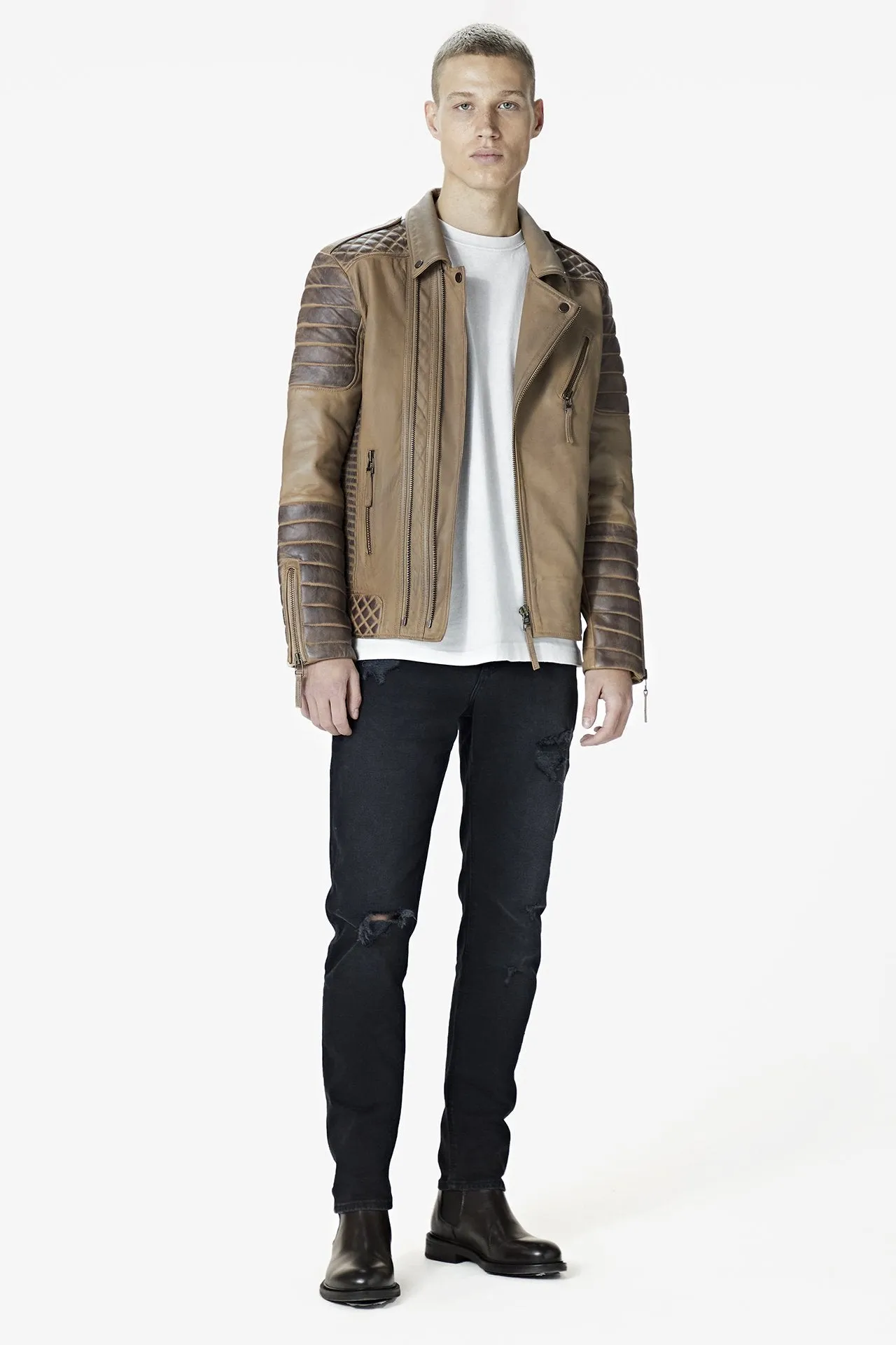 Kay Michaels 2.0: Desert Tall (Man)
